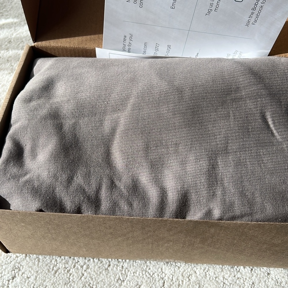 Boba wrap in grey color, brand new with tags on original packaging - Picture 4 of 6